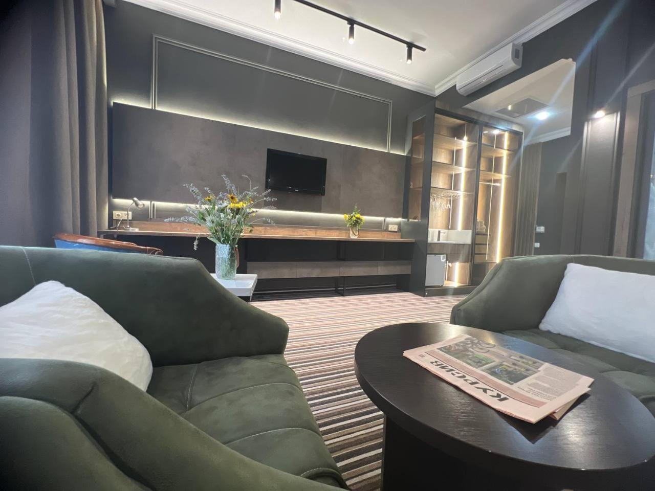 Sapar Standart Hotel Szymkent Zewnętrze zdjęcie