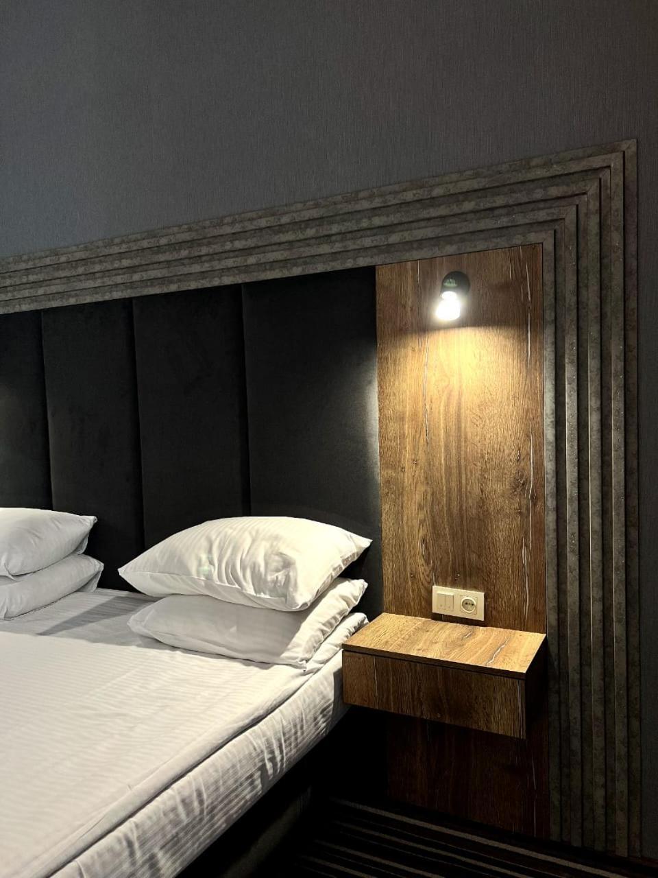 Sapar Standart Hotel Szymkent Zewnętrze zdjęcie