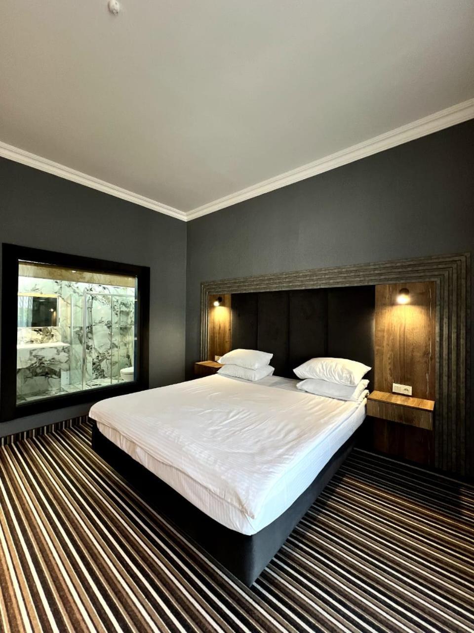Sapar Standart Hotel Szymkent Zewnętrze zdjęcie